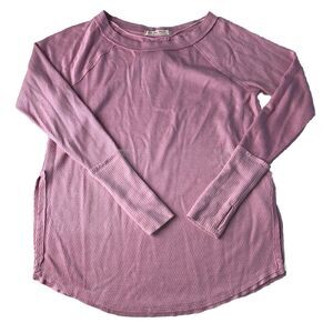 We The Free  Women’s Thermal Thumb hole Sleeve Split Hem Dusty Rose Pink Lilac S
